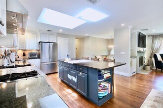 28 Old Trail Rd in Water Mill, NY - Building Photo - Building Photo