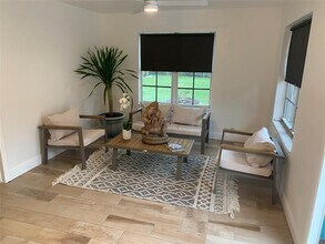 1436 NE 2nd Ave-Unit -2 in Fort Lauderdale, FL - Building Photo - Building Photo