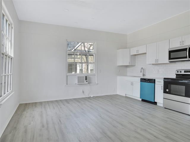827 S Crockett St, Unit 1 in Sherman, TX - Building Photo - Building Photo