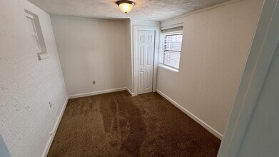 7701 Ironbark Dr in Port Richey, FL - Building Photo - Building Photo
