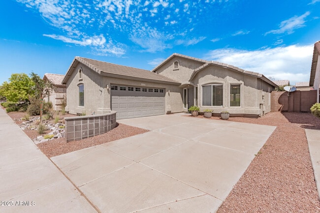 property at 4104 E La Salle St