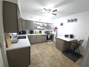 30 Flanders St in Rochester, NY - Building Photo - Building Photo