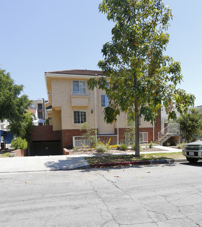 318 N Kenwood St in Glendale, CA - Foto de edificio - Building Photo