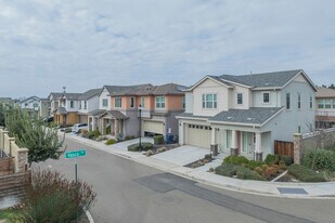 2051 Rovello Loop in Livermore, CA - Building Photo