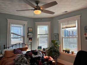 305 Highland Ave, Unit 3 in Somerville, MA - Building Photo - Building Photo