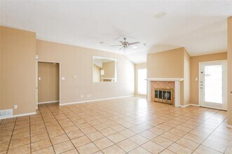 5104 Redwater Dr in Arlington, TX - Building Photo - Building Photo