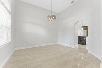 20094 W Key Dr in Boca Raton, FL - Foto de edificio - Building Photo