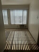 1835 Molino Ave, Unit 15 in Signal Hill, CA - Building Photo - Building Photo