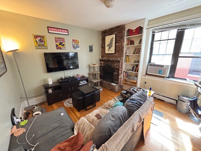 288 Cambridge St, Unit 8