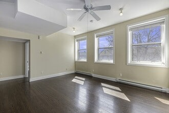 329 Johnson St in Kingston, ON - Building Photo - Building Photo