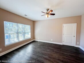 6918 Northside Dr in Chattanooga, TN - Building Photo - Building Photo