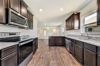 18216 Speculator Ln in Elgin, TX - Building Photo - Building Photo