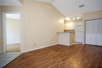 6416 Raleigh St in Orlando, FL - Building Photo - Building Photo