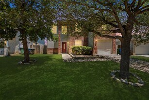 7038 Hallie Spirit in San Antonio, TX - Building Photo