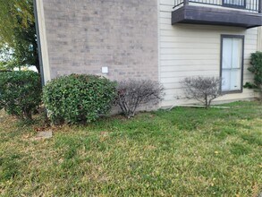 12615 Brookglade Cir in Houston, TX - Building Photo - Building Photo