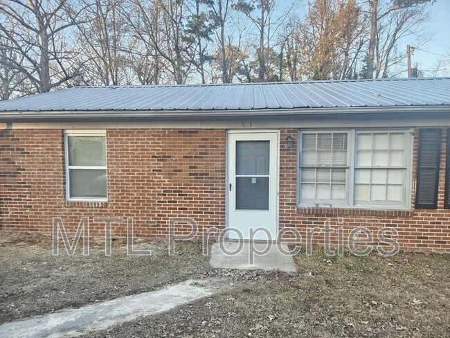 1108 Marion St in Lancaster, SC - Building Photo - Building Photo