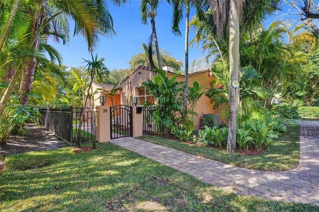 20 NW 101st St in Miami Shores, FL - Building Photo