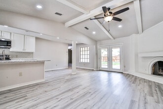 5206 72nd St, Unit 72nd Street House in Lubbock, TX - Foto de edificio - Building Photo