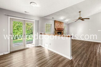 7610 Chris Anne Dr in Indianapolis, IN - Building Photo - Building Photo