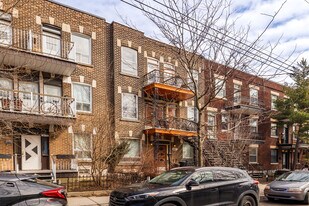 4669-4677 Des Érables Av in Montréal, QC - Building Photo