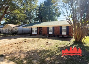 745 Margie Dr in Memphis, TN - Building Photo - Building Photo