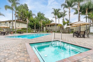 Monterra Springs in La Habra, CA - Building Photo