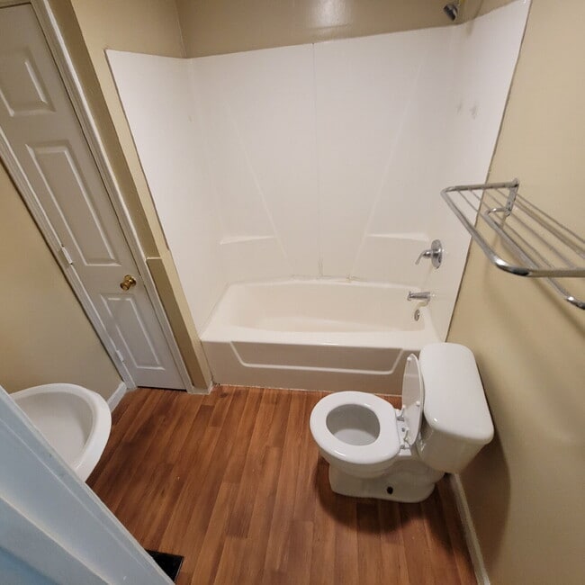 property at 723 Lincoln St