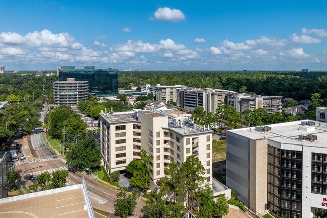 The Campton at Post Oak in Houston, TX - Building Photo - Building Photo