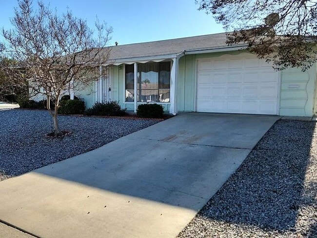 property at 26787 Oakmont Dr