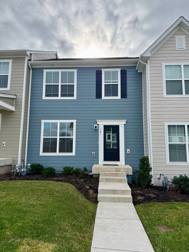 property at 207 Addison Ct