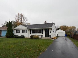 2475 Swansea Rd in Columbus, OH - Building Photo