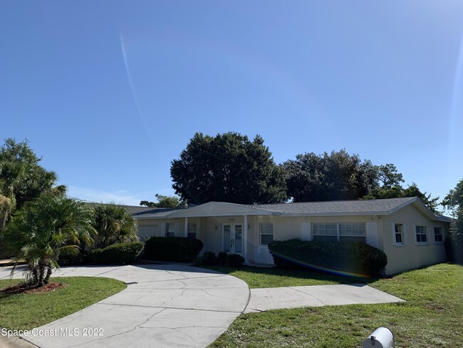 property at 1343 Gleneagles Way