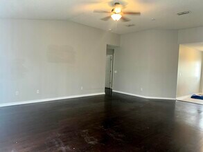 218 Trish Dr in Crestview, FL - Building Photo - Building Photo