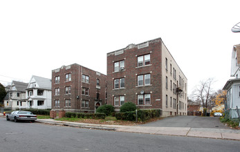 451-455 Edgewood St in Hartford, CT - Foto de edificio - Building Photo