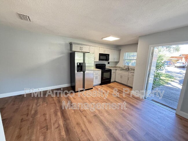 2809 Marconi St in Tampa, FL - Building Photo - Building Photo