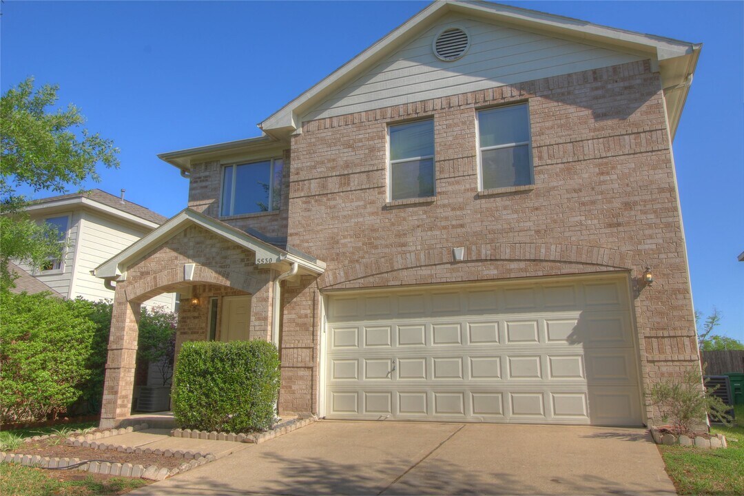 5530 Violet Path Ln in Houston, TX - Building Photo