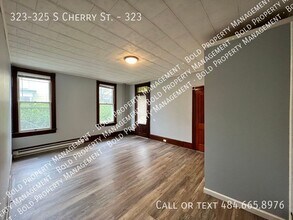 323 S Cherry St-Unit -323 in Myerstown, PA - Building Photo - Building Photo