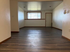 517 Trail Side Dr, Unit 517 in Deforest, WI - Foto de edificio - Building Photo