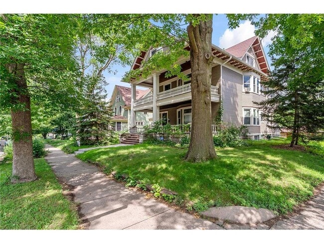 1225 Hague Ave in St. Paul, MN - Building Photo - Building Photo