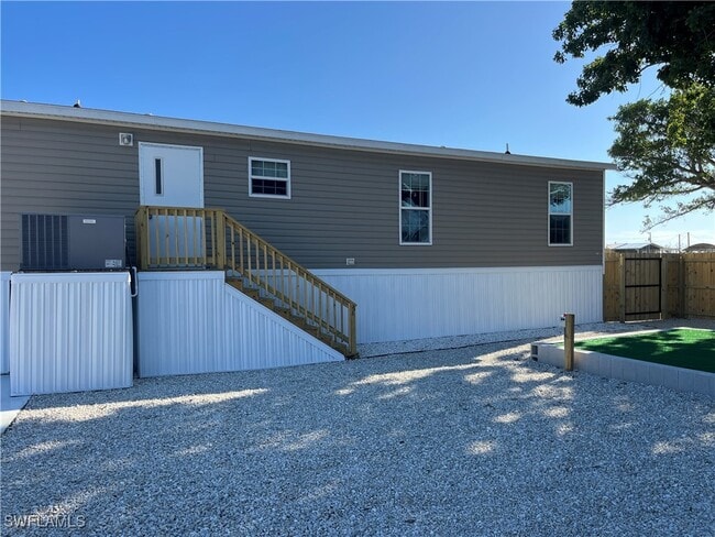 property at 5109 Flamingo Dr