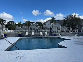 12213 Armenia Gables Cir in Tampa, FL - Building Photo - Building Photo