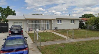 3971 NW 171st St in Miami Gardens, FL - Building Photo