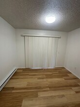 14133 NE 7th Pl in Bellevue, WA - Building Photo - Building Photo