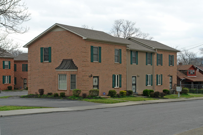 516 19th Ave N in Nashville, TN - Foto de edificio - Building Photo