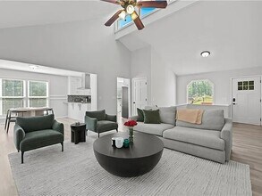 4909 Millen Dr in Mableton, GA - Building Photo - Building Photo