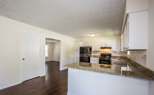 3281 Cherry Lake Ln in Indianapolis, IN - Building Photo - Building Photo