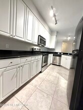 1001 Monument Rd in Jacksonville, FL - Building Photo - Building Photo