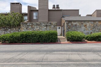 6000 N Pennsylvania Ave in Oklahoma City, OK - Building Photo - Building Photo