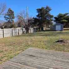 5626 S Stonegate Ave in Springfield, MO - Building Photo - Building Photo