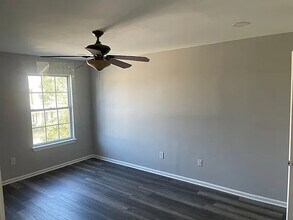 23 Delavan Ct in New Brunswick, NJ - Building Photo - Building Photo